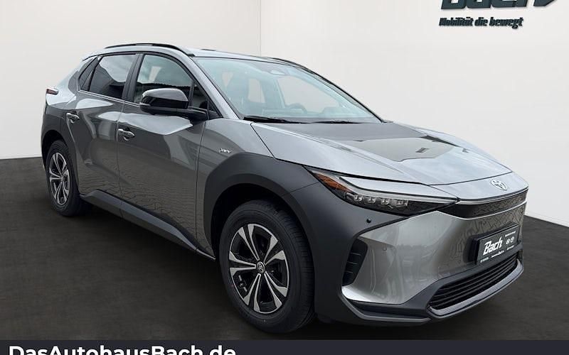 Gebraucht Toyota bZ4X 164 kW (224 PS) 2025 Grau SUV