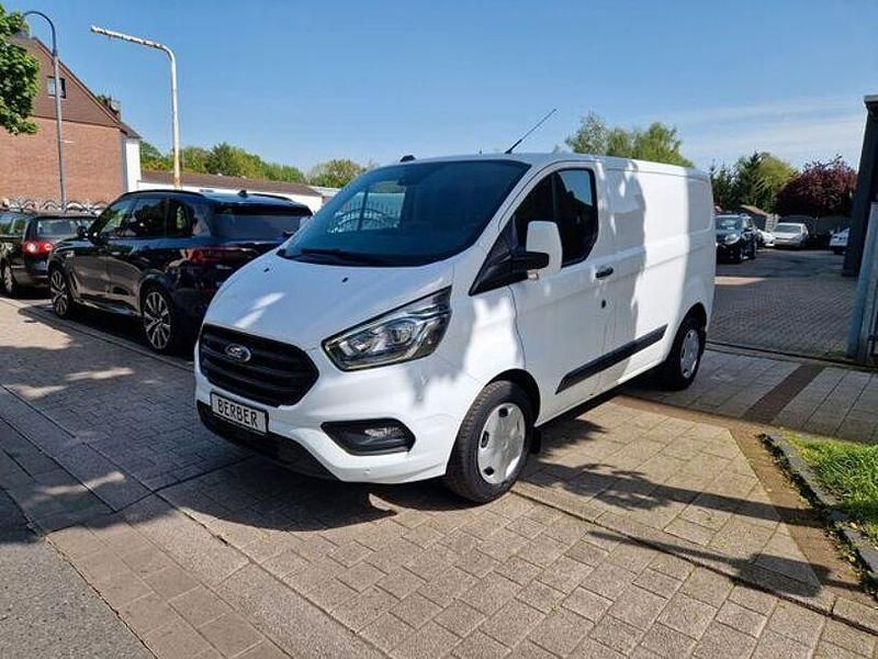 Gebraucht Ford Transit Custom Trend 131 PS (96 kW) 2019 Frostweiß Van