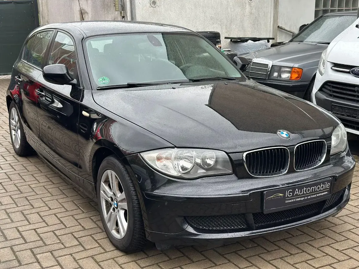 Gebraucht BMW 116 Efficient Dynamics 122 PS (89 kW) 2010 Schwarz Kleinwagen