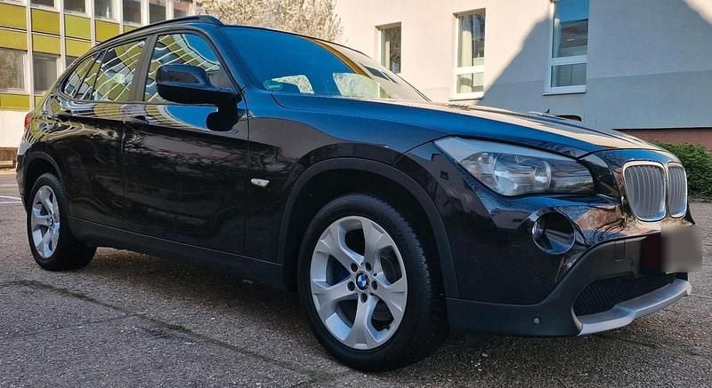 Gebraucht BMW X1 122 PS (89 kW) 2010 Schwarz SUV