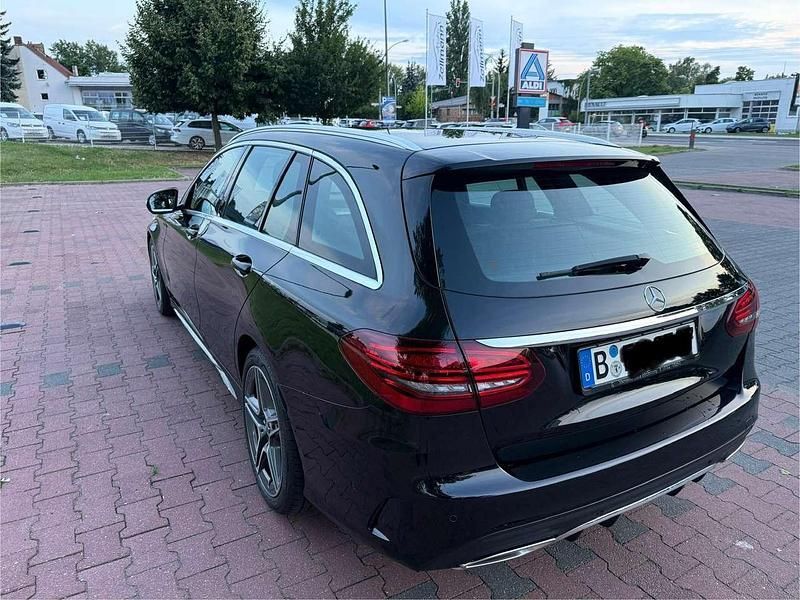 Schwarz Gebraucht 2018 Mercedes C300 AMG Kombi | 29.950 € (Teuer) - Bild 1/4