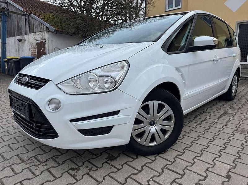 Gebraucht Ford S-MAX Trend 160 PS (117 kW) 2012 Frostweiß Van / Kleinbus