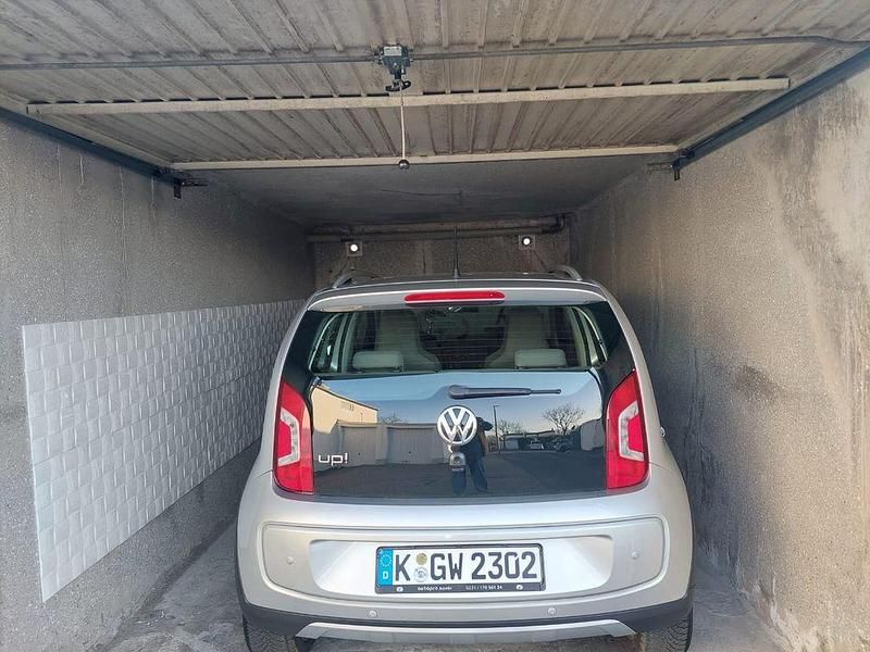 Gebraucht VW cross up! 75 PS (55 kW) 2013 Silber Kleinwagen