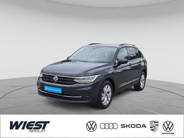 Uranograu Gebraucht 2023 VW Tiguan Life SUV | 32.280 € (Fairer Preis) - Bild 1/4