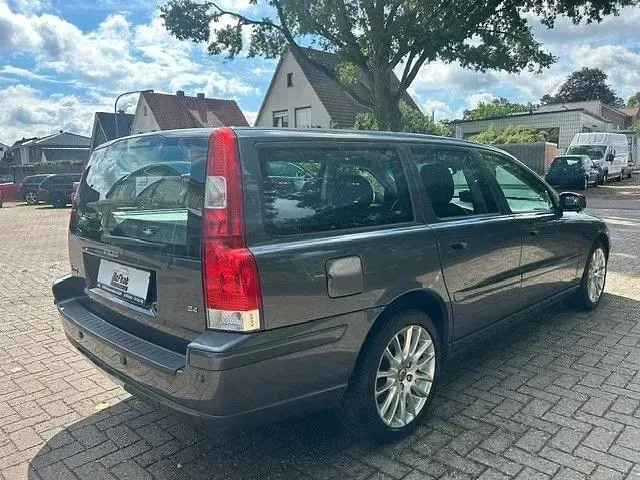 Gebraucht Volvo V70 170 PS (125 kW) 2007 Grau Kombi