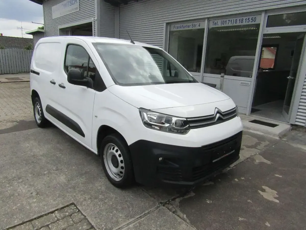 Gebraucht Citroën e-Berlingo PureTech 110 PS (80 kW) 2021 Weiß Van / Kleinbus