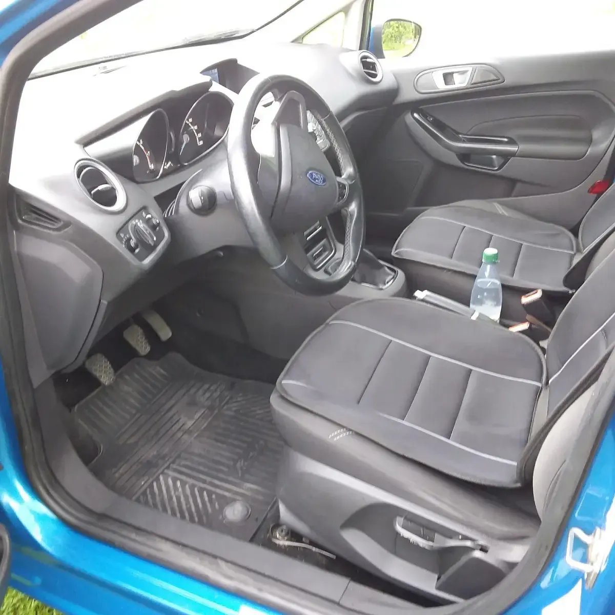 Gebraucht Ford Fiesta 80 PS (58 kW) 2016 Blau Kleinwagen