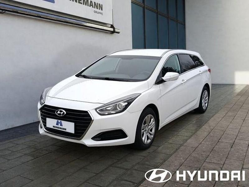 Gebraucht Hyundai i40 Classic 135 PS (99 kW) 2017 Weiß Kombi