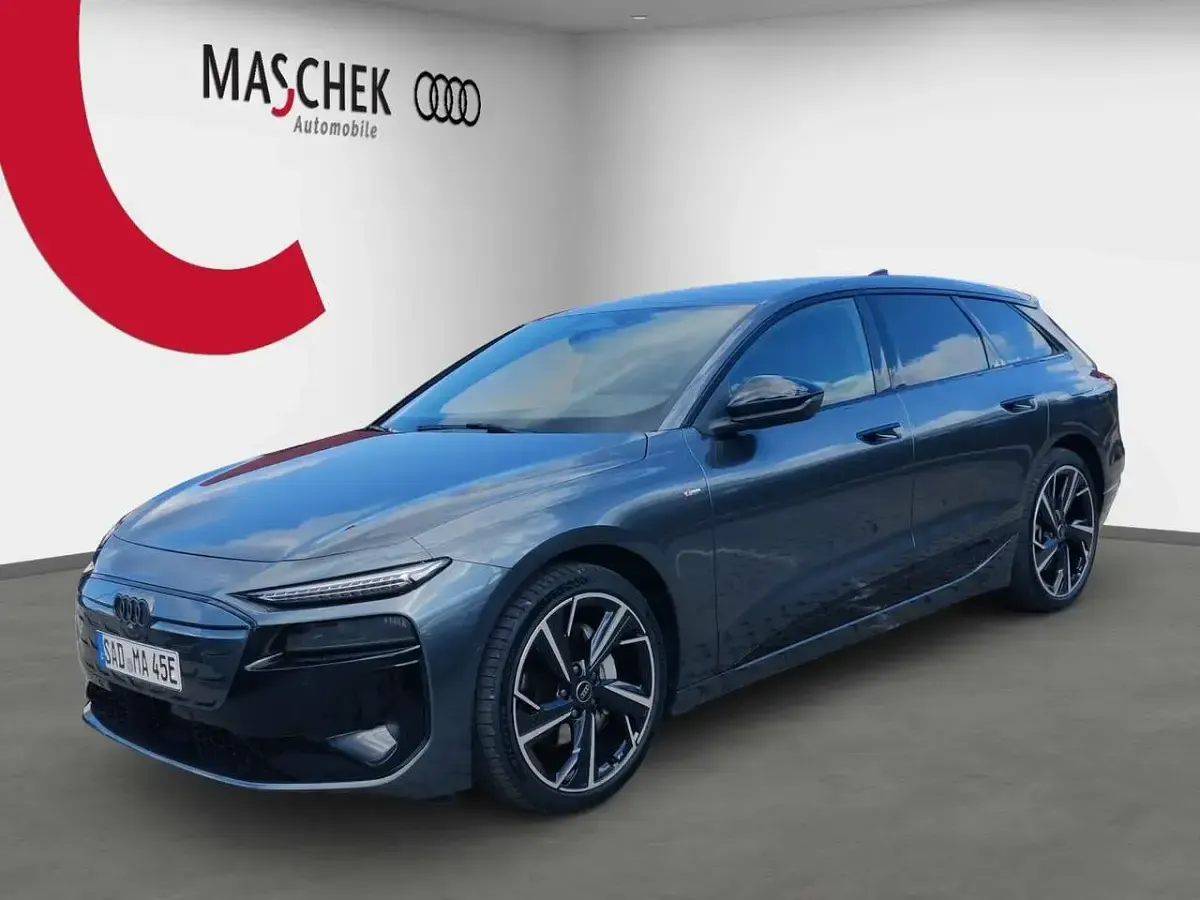 Gebraucht Audi A6 e-tron Performance 269 kW (367 PS) 2025 Daytonagrau perleffekt Kombi