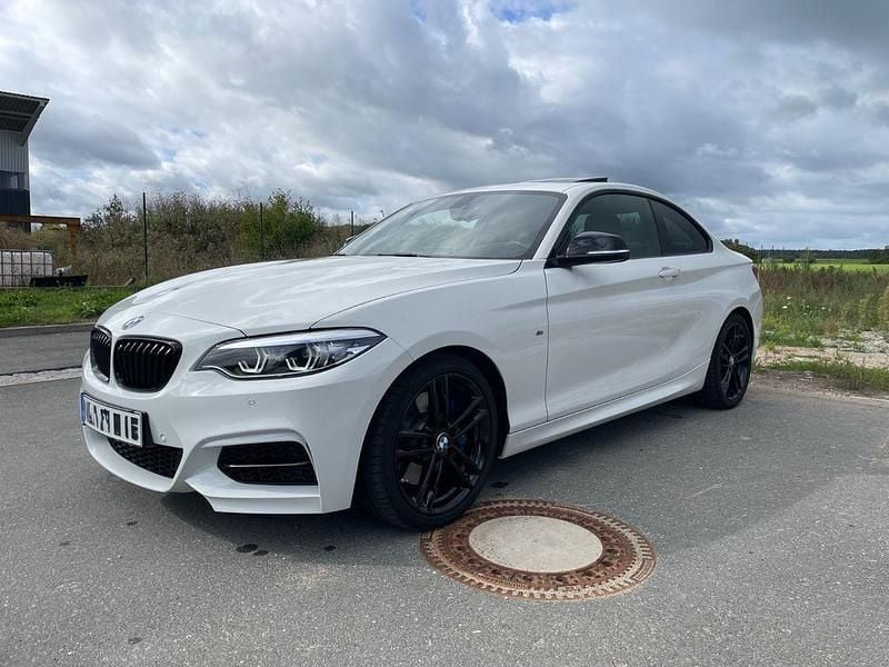 Weiß Gebraucht 2020 BMW M240 M Sport Coupé | 37.900 € (Guter Preis) - Bild 1/4