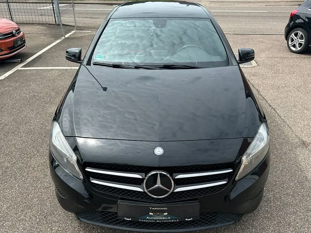 Gebraucht Mercedes A200 Style 156 PS (114 kW) 2013 Schwarz Kleinwagen