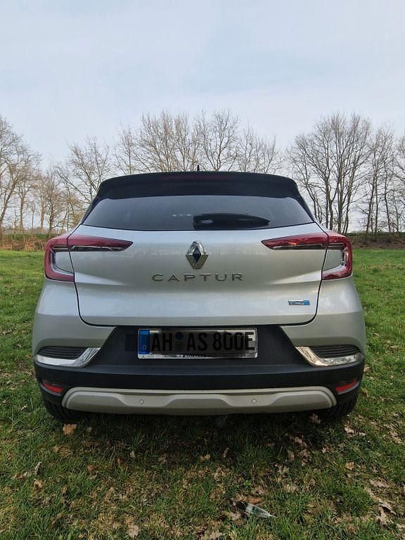 Gebraucht Renault Captur Initiale Paris 158 PS (116 kW) 2021 Silber SUV