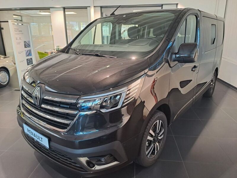 Schwarz Neu 2025 Renault Trafic Signature Van | 56.444 € - Bild 1/4