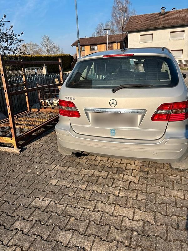 Gebraucht Mercedes B200 100 PS (73 kW) 2006 Grau Van / Kleinbus