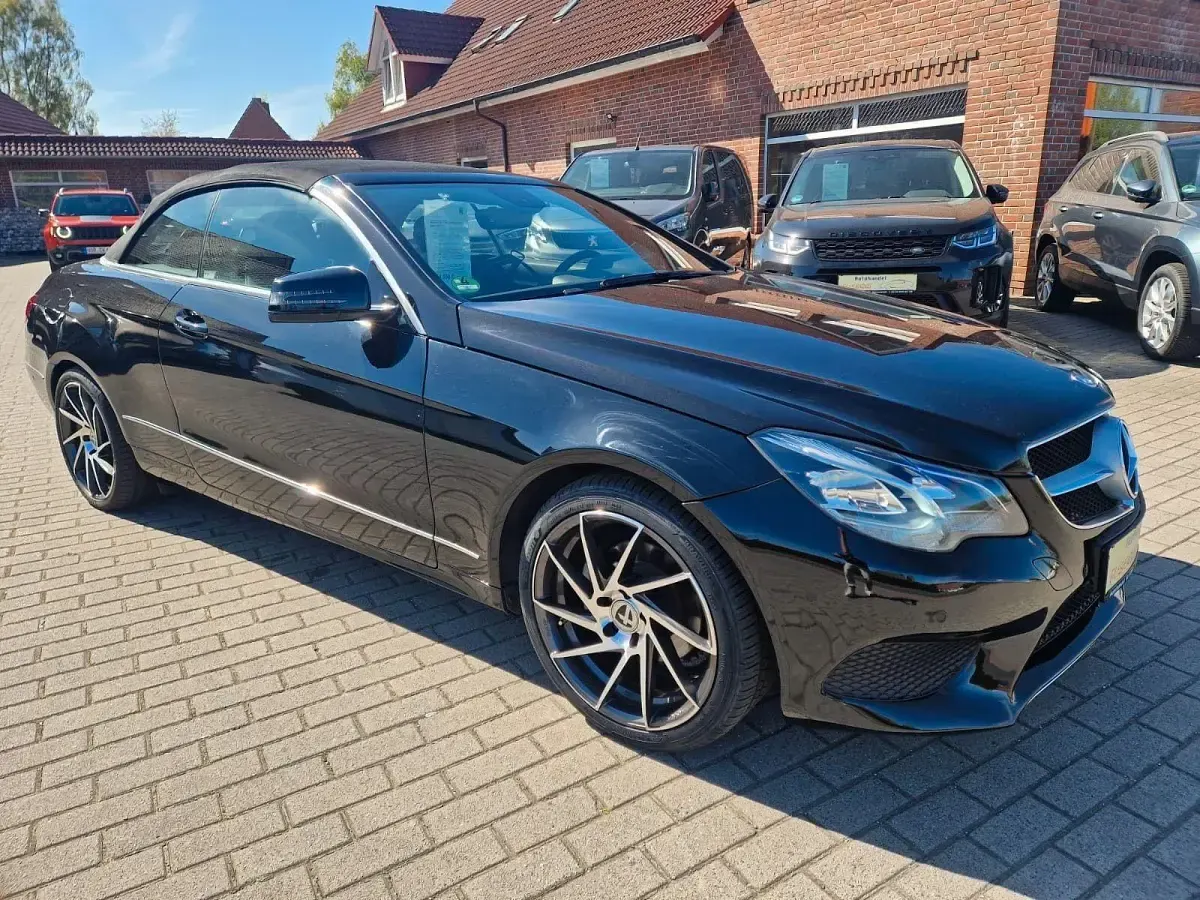 Gebraucht Mercedes E200 184 PS (135 kW) 2014 Schwarz Cabrio