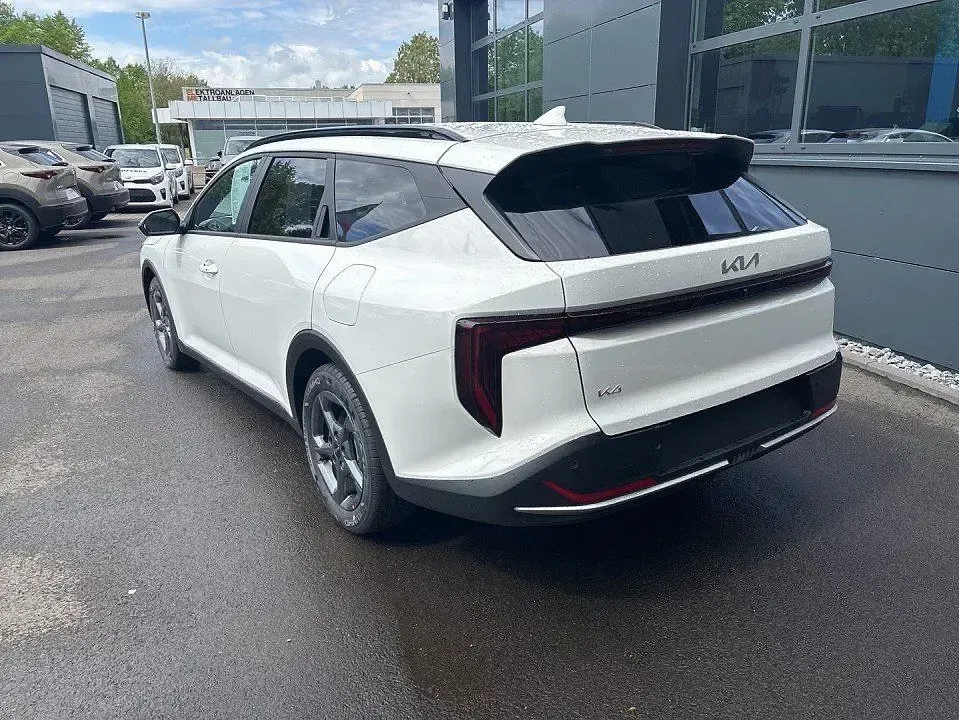 Neu Kia K4 Vision 150 PS (110 kW) 2026 Weiß Kombi