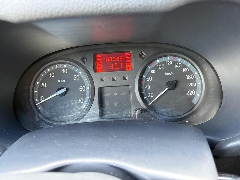 Gebraucht Renault Clio II 58 PS (42 kW) 2006 Andere farben Kleinwagen