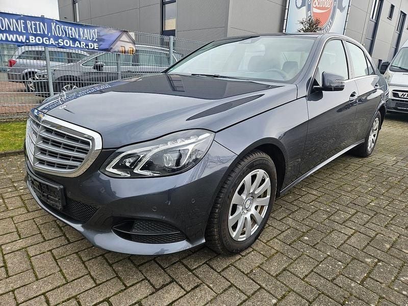 Gebraucht Mercedes E250 204 PS (150 kW) 2015 Grau Limousine