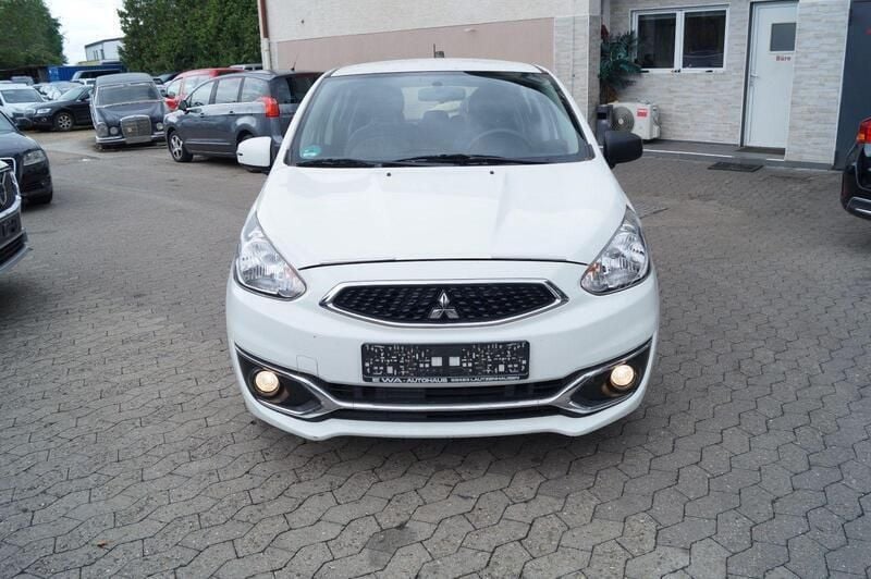 Weiß Gebraucht 2019 Mitsubishi Space Star Basis Kleinwagen | 3.490 € - Bild 1/4