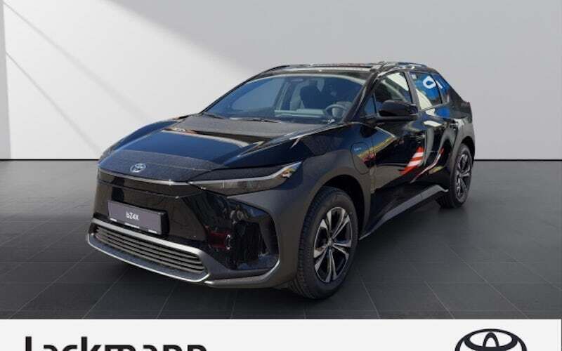 Schwarz Neu 2025 Toyota bZ4X Comfort SUV | 32.990 € (Guter Preis) - Bild 1/4