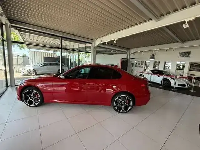 Gebraucht Alfa Romeo Giulia Competizione 280 PS (205 kW) 2023 Rosso alfa Limousine