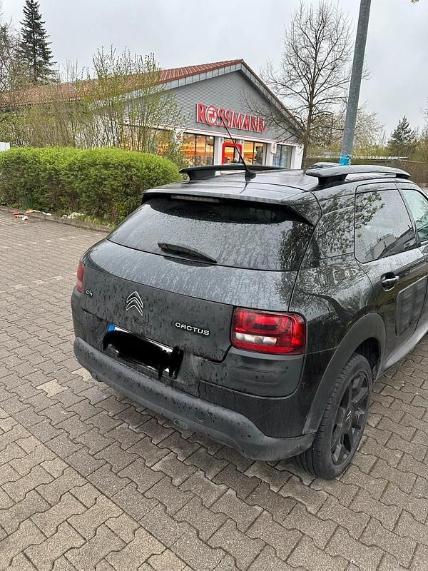 Gebraucht Citroën C4 Cactus 82 PS (60 kW) 2015 Schwarz Kleinwagen