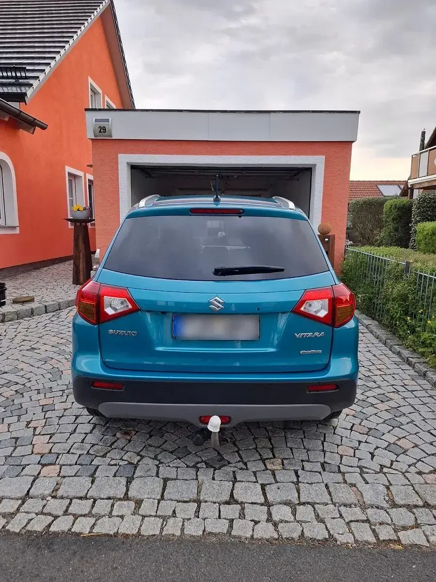 Second-hand Suzuki Vitara 140 CP (102 kW) 2017 Albastru SUV