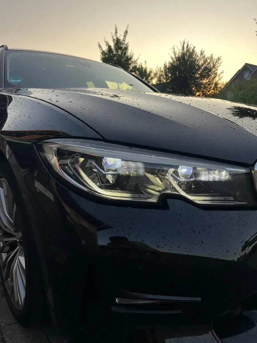 Gebraucht BMW 320 Sport Line 190 PS (139 kW) 2020 Schwarz Kombi