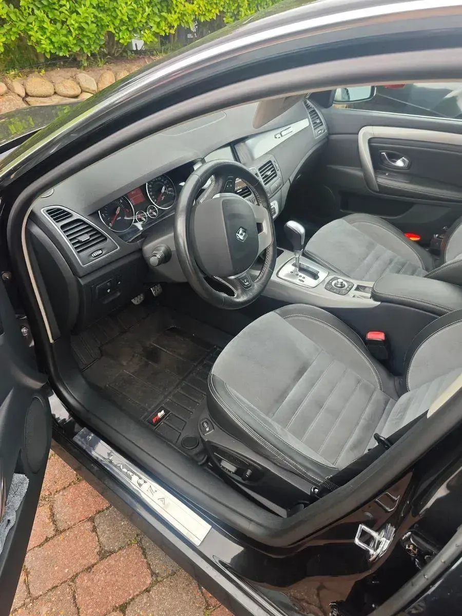 Gebraucht Renault Laguna III 175 PS (128 kW) 2015 Schwarz Kombi