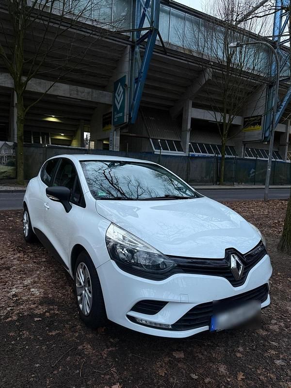 Gebraucht Renault Clio IV Life 74 PS (54 kW) 2017 Weiß Limousine