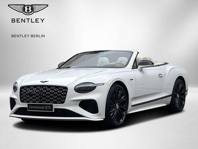 Neu Bentley Continental Mulliner 782 PS (575 kW) 2025 Glacier white Cabrio