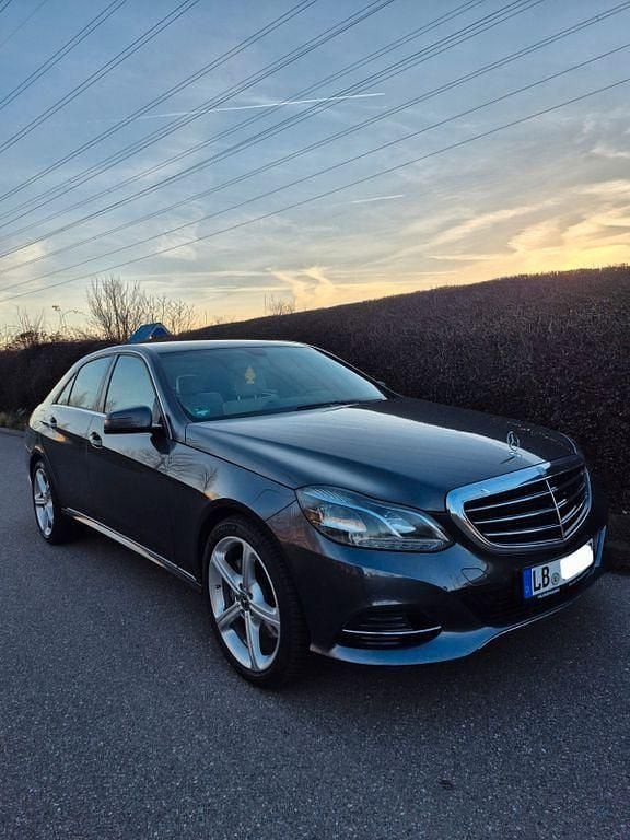 Gebraucht Mercedes E400 Elegance 333 PS (244 kW) 2014 Grau Limousine
