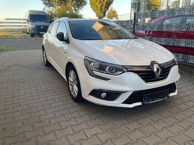 Weiß Gebraucht 2018 Renault Mégane IV Intens Limousine | 6.750 € (Teuer) - Bild 1/4
