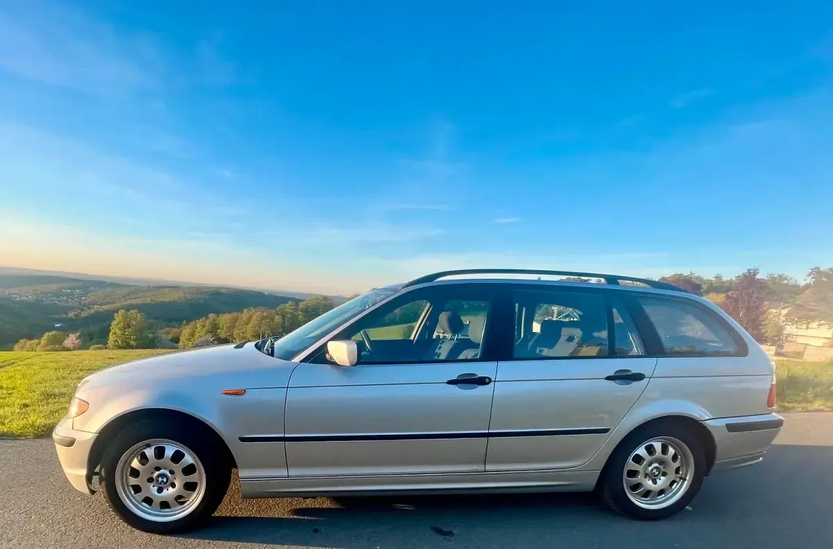 Używany BMW 320 150 KM (110 kW) 2002 Srebrny Kombi
