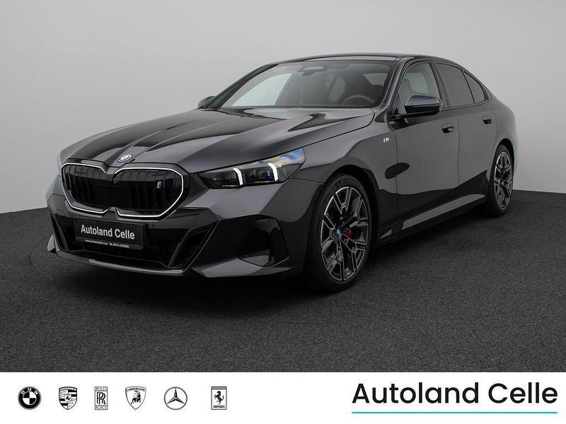 Sophistograu brillanteffekschwarz Gebraucht 2024 BMW i5 Efficient Dynamics Limousine | 59.999 € - Bild 1/4