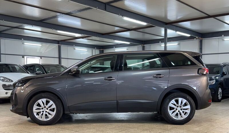 Gebraucht Peugeot 5008 Business-Line 131 PS (96 kW) 2020 Grau Van / Kleinbus