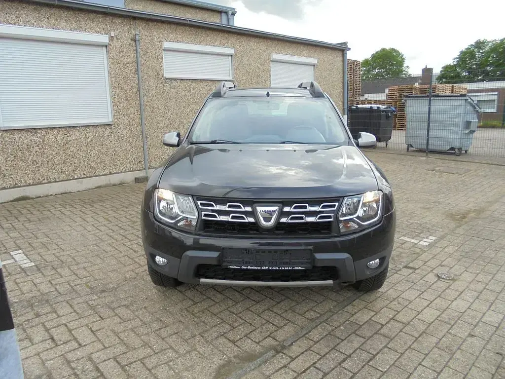 Second-hand Dacia Duster Prestige 125 CP (91 kW) 2015 Negru SUV