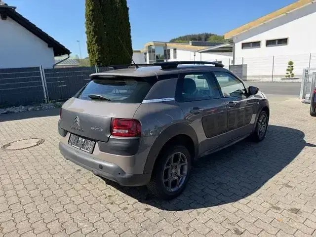Gebraucht Citroën C4 Cactus SELECTION 82 PS (60 kW) 2016 Andere Kleinwagen
