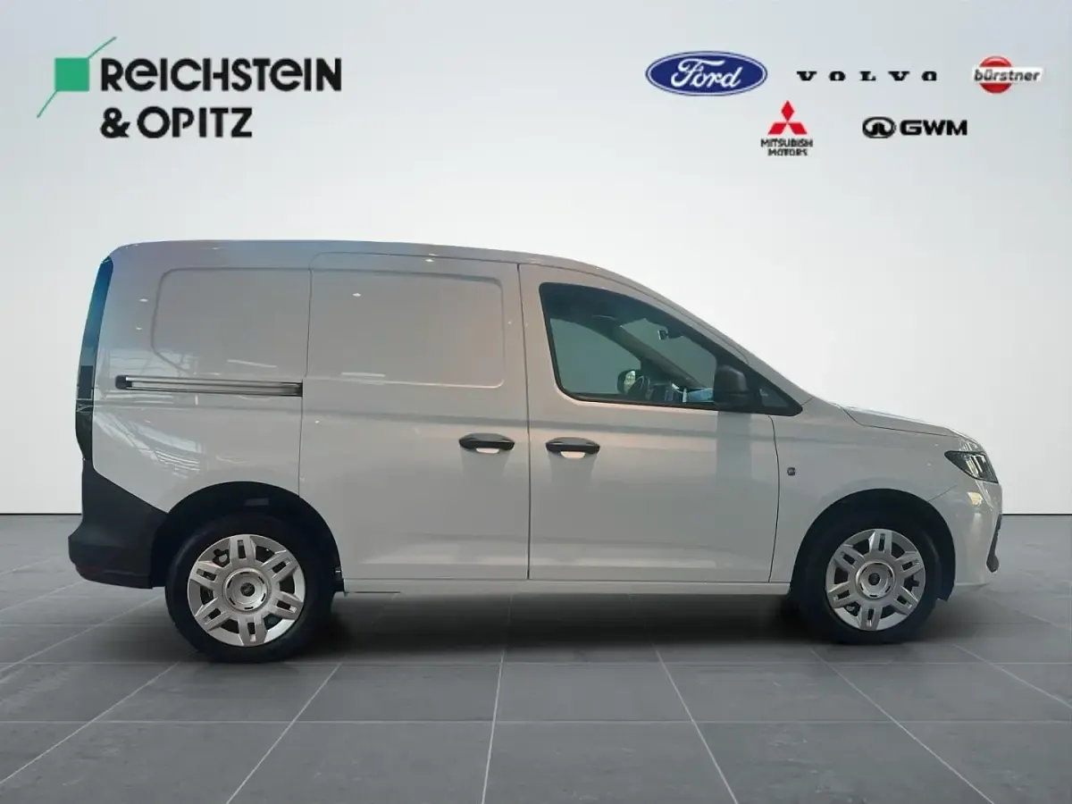 Neu Ford Transit Connect Trend 102 PS (75 kW) 2025 Weiß Van / Kleinbus