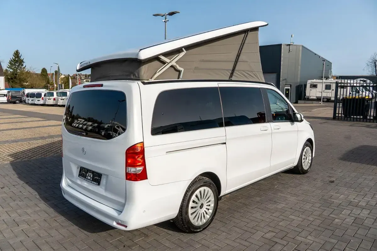 Gebraucht Mercedes V250 Marco Polo 190 PS (139 kW) 2022 Arktikweiss Van / Kleinbus