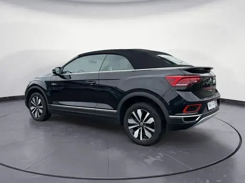 Gebraucht VW T-Roc Goal 116 PS (85 kW) 2025 Deep black perleffekt/schwarz SUV