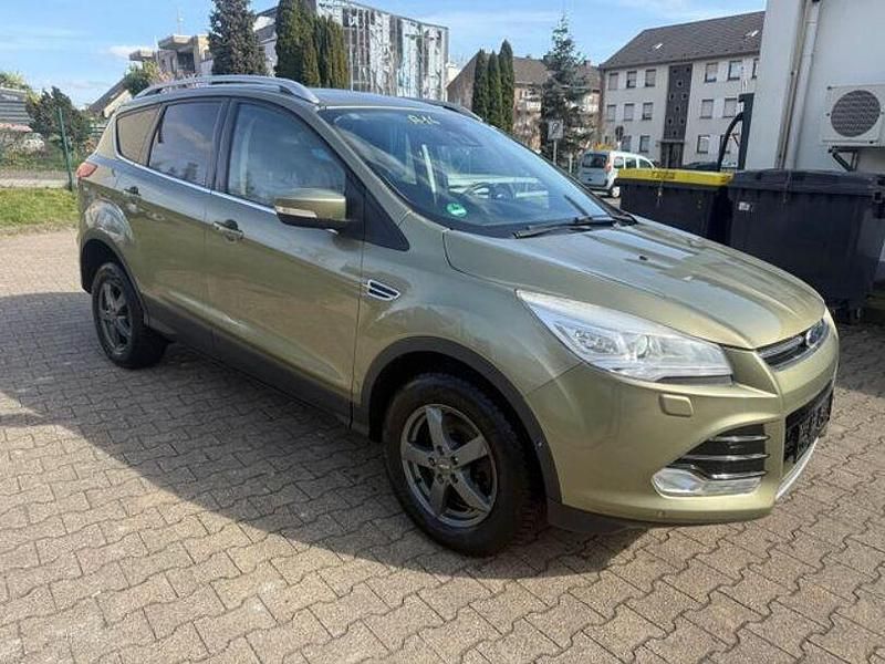 Gebraucht Ford Kuga Titanium 163 PS (119 kW) 2014 Ginger ale metallic SUV