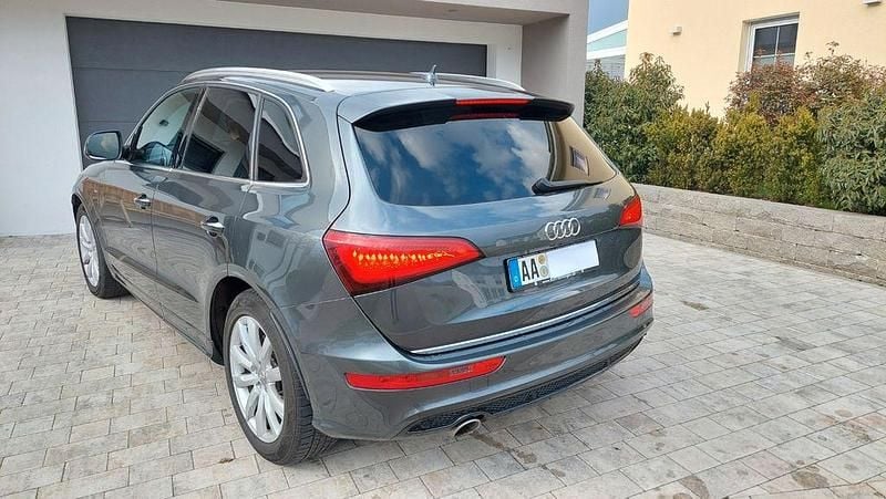 Gebraucht Audi Q5 Sport 190 PS (139 kW) 2016 Grau SUV