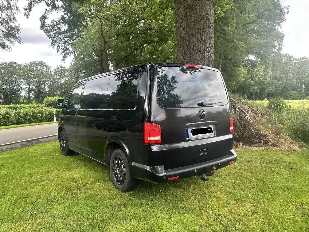 Gebraucht VW Multivan Startline 140 PS (102 kW) 2012 Van / Kleinbus