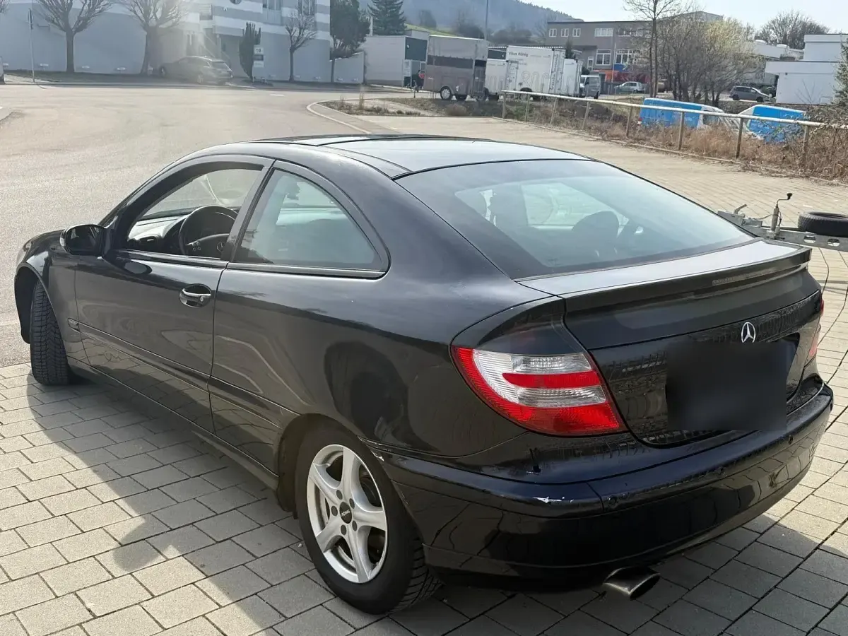 Gebraucht Mercedes C200 Sport Edition 163 PS (119 kW) 2005 Schwarz Coupé