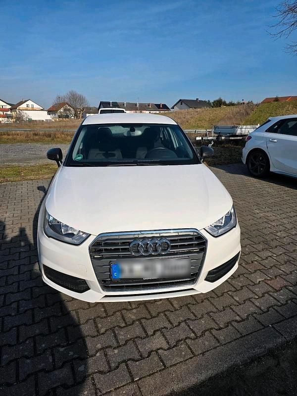 Weiß Gebraucht 2017 Audi A1 Kleinwagen | 8.999 € (Superpreis) - Bild 1/4