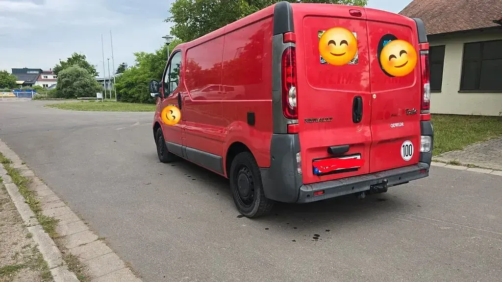 Gebraucht Renault Trafic 90 PS (66 kW) 2007 Rot Van / Kleinbus