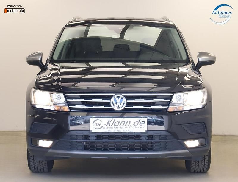 Gebraucht VW Tiguan Allspace Comfortline 150 PS (110 kW) 2019 Schwarz SUV