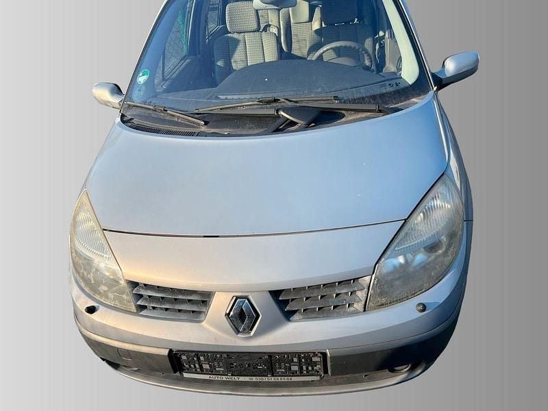 Gebraucht Renault Scénic II 135 PS (99 kW) 2005 Silber Van / Kleinbus
