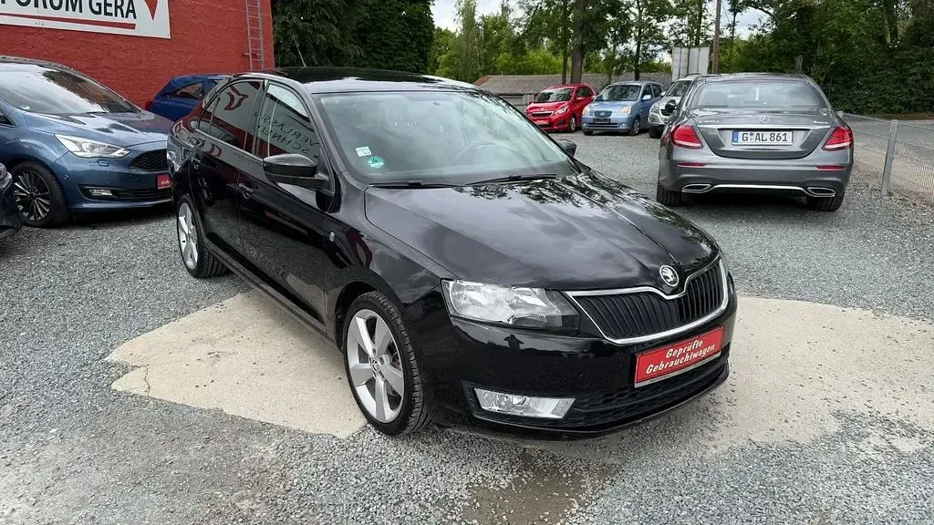 Gebraucht Skoda Rapid 105 PS (77 kW) 2013 Schwarz Kleinwagen